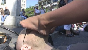 under-feet-amsterdam-04